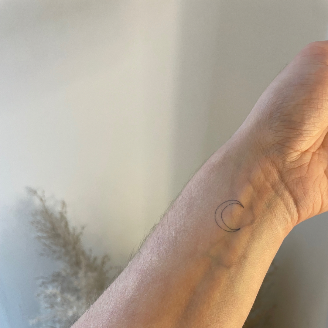 Temporäres Tattoo Mond