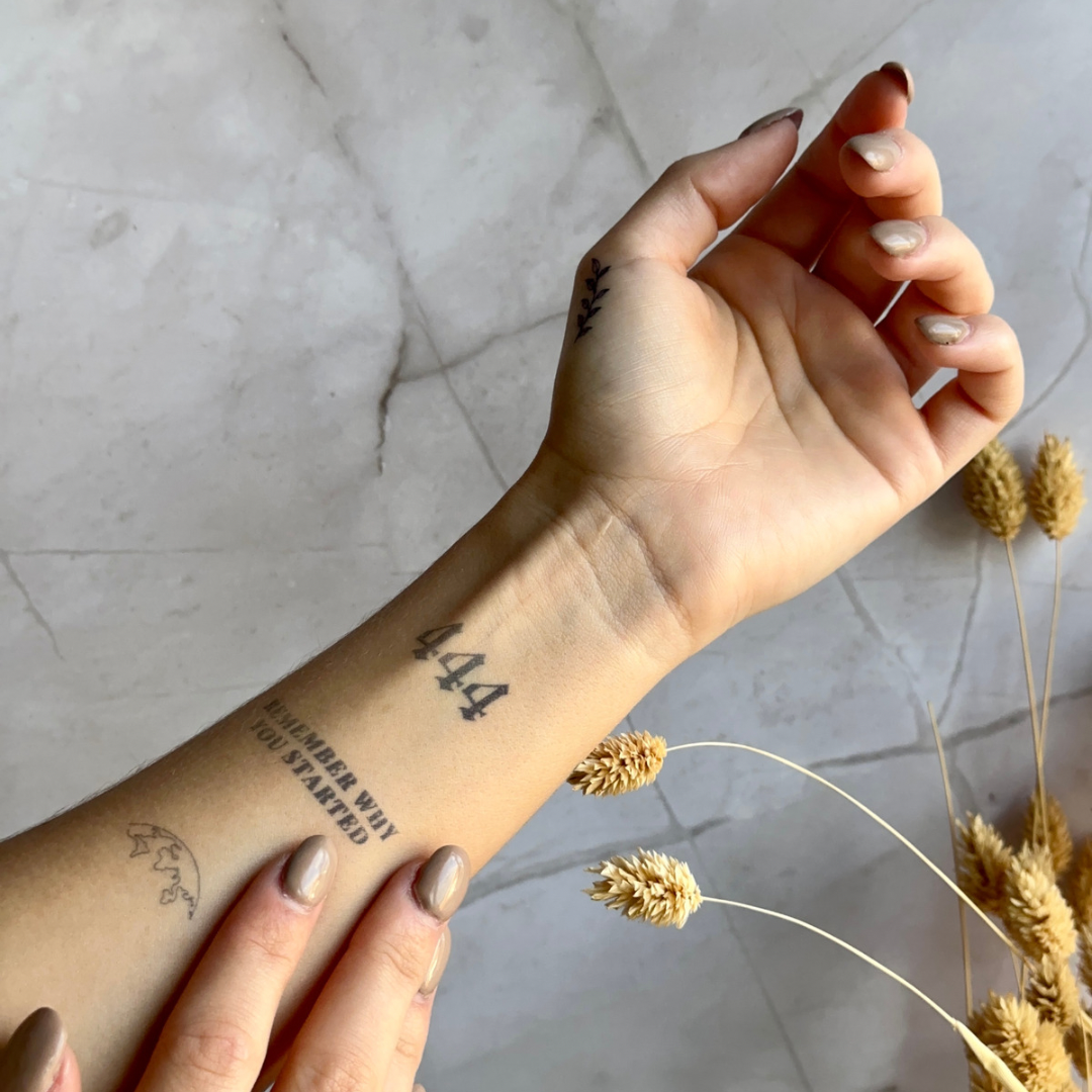 Temporäres Tattoo 444