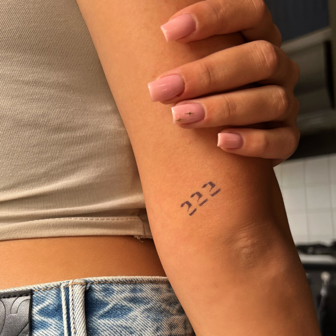 Temporäres Tattoo 222
