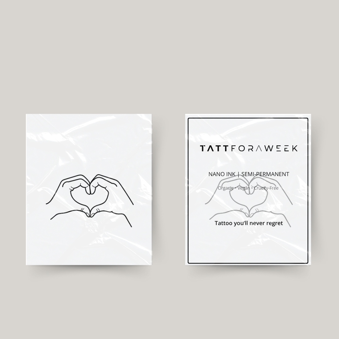 Temporäres Tattoo: Hände mit Herzchen.
